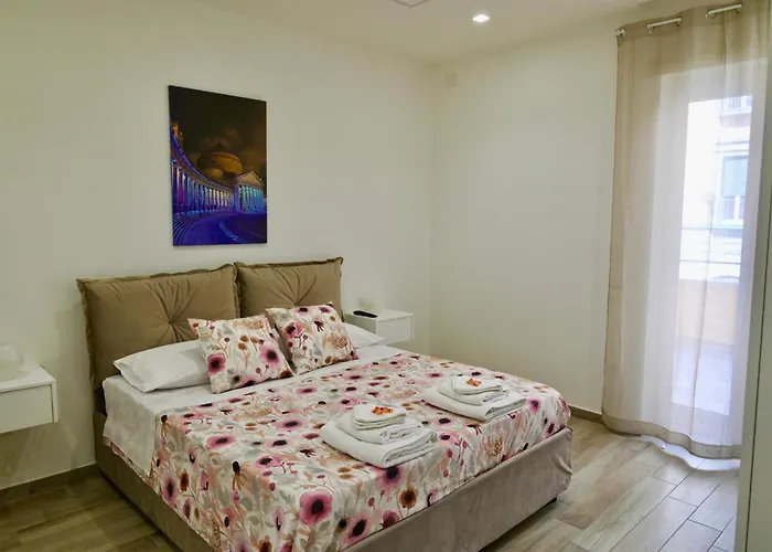 Naples Home 11